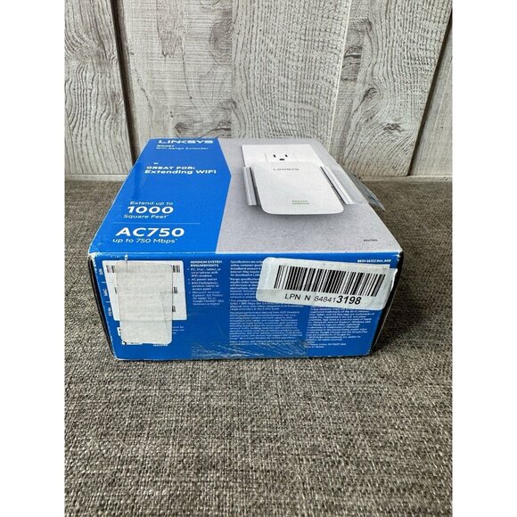 Linksys Boost WiFi Range Extender AC750 - Picture 5 of 6